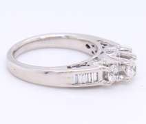 Brilliant White Gold Diamond w Baguette Ring