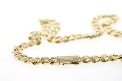 Glittering 14kt gold and Cubic Zirconia cuban link necklace