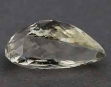 Remarkable 21.89ct high fire platinum blonde Kunzite