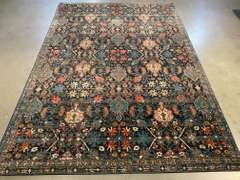 VINTAGE REPRODUCTION DESIGN RUG 6x8