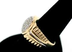 MENS 10 KT YELLOW GOLD DIAMOND RING