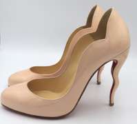 Christian Louboutin Hot Chick Scallop Pointed Toe Pump