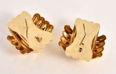 Lovely 14k Fancy X Earrings