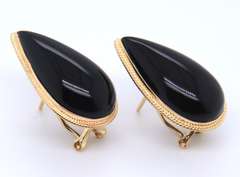 Chic 14kt YG Black Onyx Pear Shaped Earrings
