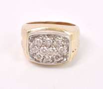 Marvelous Men's Approx. 1.10CTW Diamond Ring in 14K Yellow Gold