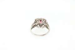 LADIES 14KT WHITE GOLD TOURMALINE RING.