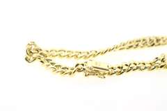 Trendy 10kt Yellow Gold Curb Bracelet