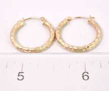 Beautiful Hoop Earrings in 14K Yellow Gold