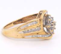 Simple & Chic Yellow Gold Diamond Cluster Ring