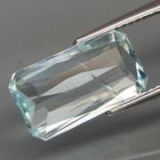 Striking 3.55ct platinum Brazilian Aquamarine