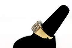 10kt Diamond Pyramid Band