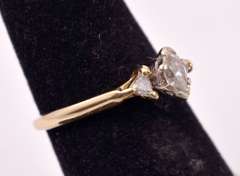 Gorgeous Diamond Ring in 14K Yellow Gold