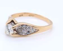 Attractive Yellow Gold Diamond Floating Bridge Ring