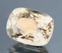 Striking 4.70ct high fire champagne Beryl