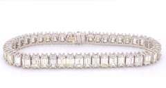 Magnificent and investment quality  +21ctw Diamond Bracelet