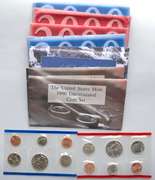 2 Each 1996 1997 2000 US Mint Sets