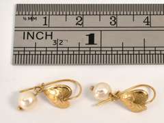 Cute Dangling Pearl Earrings