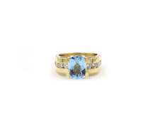 Incredible 18kt Aquamarine and Diamond Ring