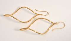 Fashionable Twist Dangle Earrings