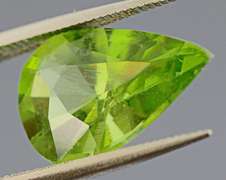 High fire! 3.81ct top apple green untreated Peridot pear