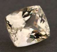 Remarkable 16.14ct high fire platinum blonde Kunzite