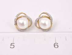 Precious Pearl and Diamond Earrings in 14K Yellow Gold