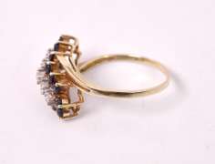 Wonderful Diamond and Sapphire Ring in Yellow Gold