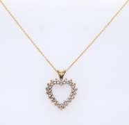 Gorgeous 14kt Yellow Gold Diamond Heart Shaped Necklace