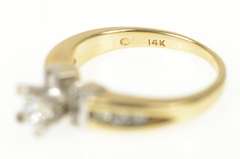 14K Yellow Gold 1.00 Ctw Princess Diamond Engagement Ring