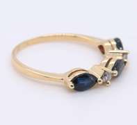 Gorgeous Yellow Gold Sapphire and Diamond Band
