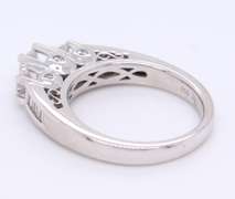 Brilliant White Gold Diamond w Baguette Ring