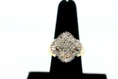 LADIES DIAMOND CLUSTER RING