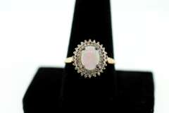 LADIES GOLD DIAMOND AND OPAL RING