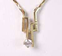 Sensational Approx. 0.55CTW Diamond Pendant Necklace in 14K Yellow Gold