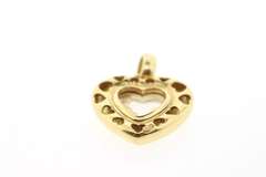 LADIES 18 KT GOLD HEART PENDANT