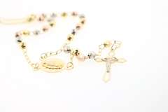 Beauteous 14kt gold beaded necklace with cross pendant