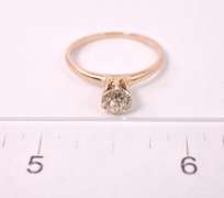 Beautiful Vintage Approx. 0.68CTS Solitaire Diamond Ring in 14K Yellow Gold