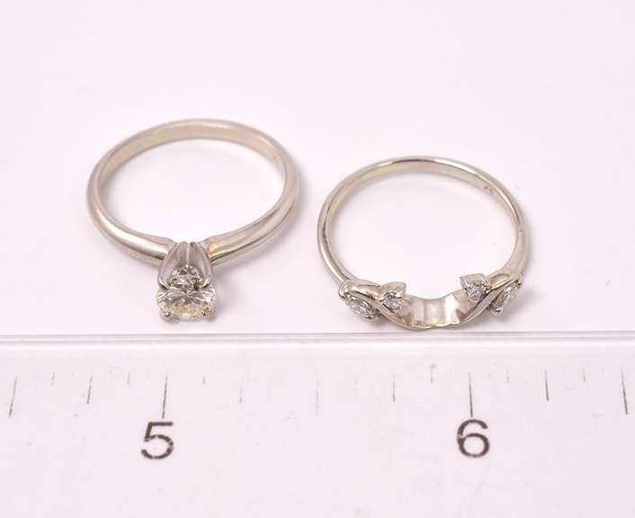 Dazzling Approx. 0.50CTS Diamond Wedding Set in 14K White Gold