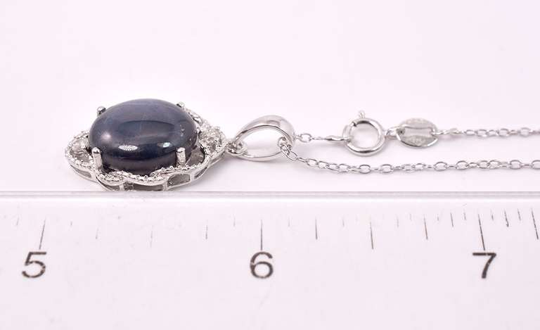 Gorgeous 9.71CTS Cabochon-Cut Star Sapphire & 0.11CTW Diamond Necklace in Sterling Silver