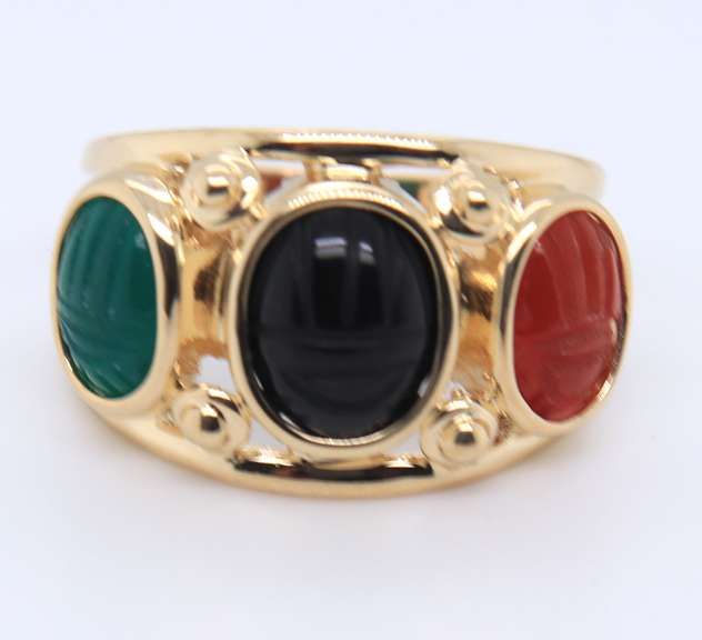 Wonderful Yellow Gold Cabochon Carnelian Green& Black onyx Scarab 3 Stone Ring