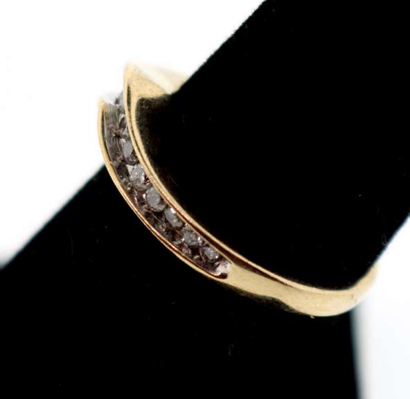 V-Shaped 10k Gold Channel Set Diamond Ring