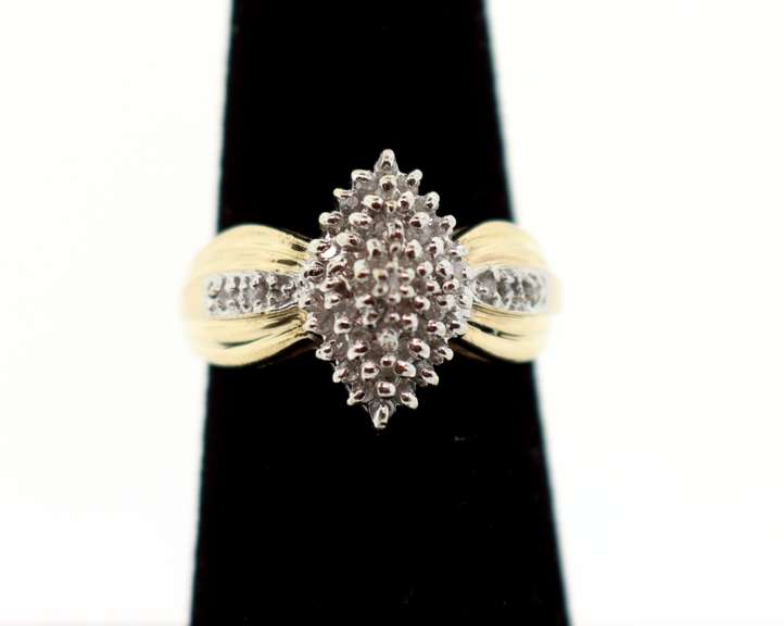 10k Gold Cushioned Diamond Cluster Ring