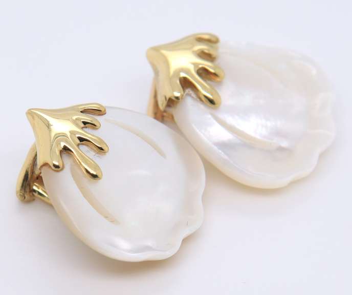 Fabulous Yellow Gold Mop Carved Petal Earrings