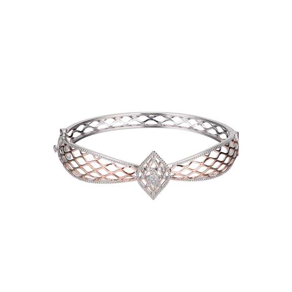 Delicate Looking Detailed Silver Bangle