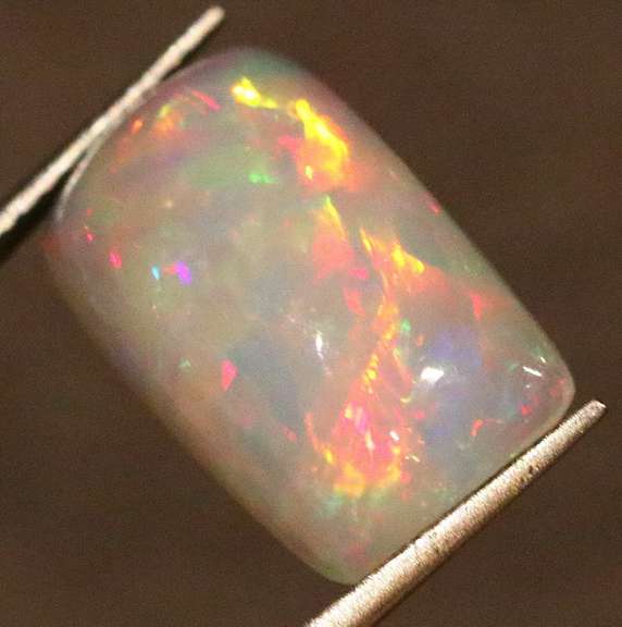 Gorgeous rainbow block patterned 4.26ct white Opal