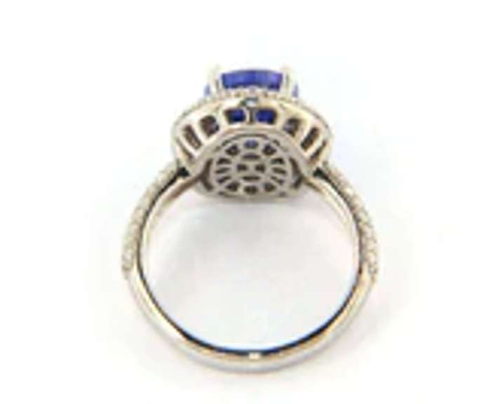Magnificent Oval Tanzanite and Diamond Double Ring in White gold