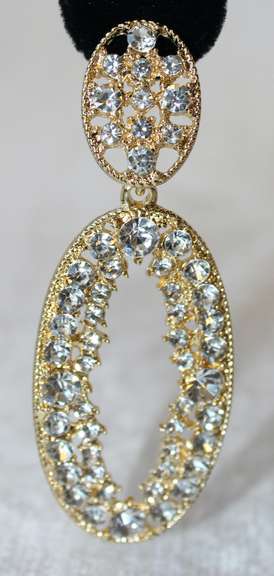 A Very Sexy  Fashion  Design Earrings