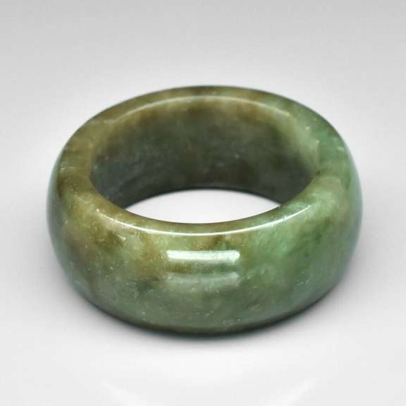 Stunning all natural 39.79ct Jadite Jade ring