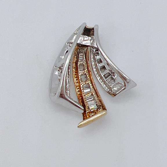 14kt Gold & Diamond Slide Pendant
