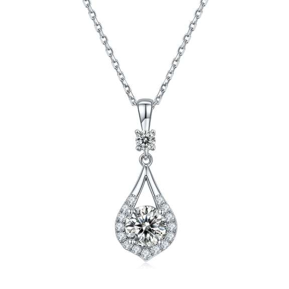 Sparkling VVS1 White I-J Fire Moissanite Pendant